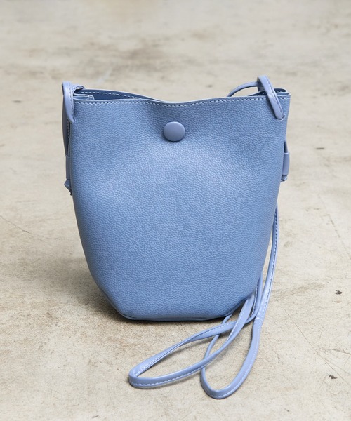 AT CREATION（アットクリエイション）の「EM:軽量160g アイリスショルダー（ショルダーバッグ・レディース・ベージュ/ブラック/サックスブルー/アイボリー/カーキ・FREE）」の22枚目の写真