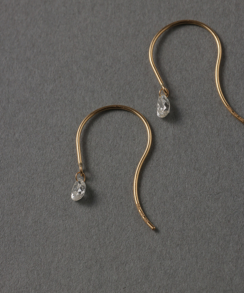 ペアシェイプホールダイヤフックピアス0.16ct K18（両耳