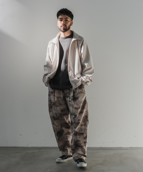 EDIFICE（エディフィス）の「【A-TACS / エータックス】カモフラージュ バルーンフィット イージーパンツ（その他パンツ・メンズ・ベージュ・LARGE/MEDIUM）」の2枚目の写真