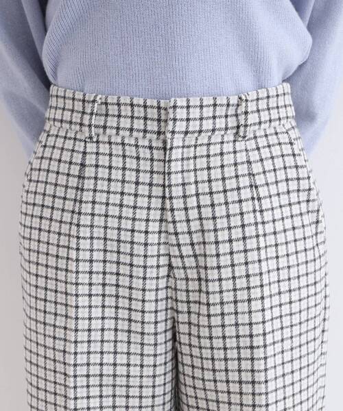 INDIVI（インディヴィ）の「◆【洗える／チェック柄／ミドル丈】ガウチョ風ストレートパンツ（その他パンツ・レディース・ホワイト系4/ベージュ系1/ブラック系1・05/12/13/15 /36/38/03/40/19）」の11枚目の写真