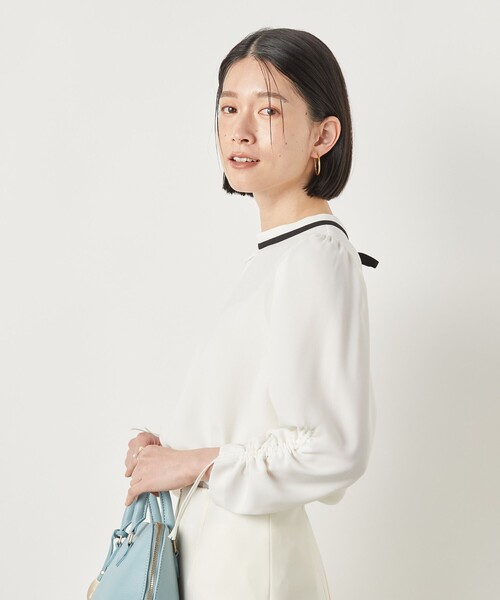 NOLLEY’S(ノーリーズ)の「ストレッチジョーゼット配色2WAYブラウス(シャツ/ブラウス・レディース・オフホワイト/ネイビー/ベージュ・38/36)」の11枚目の写真