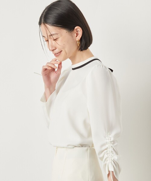 NOLLEY’S(ノーリーズ)の「ストレッチジョーゼット配色2WAYブラウス(シャツ/ブラウス・レディース・オフホワイト/ネイビー/ベージュ・38/36)」の12枚目の写真