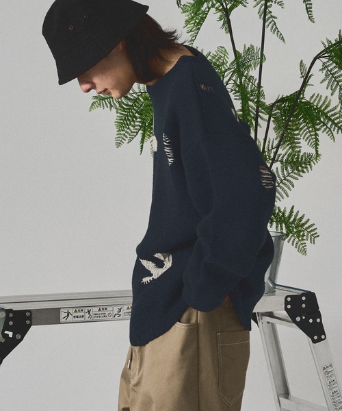 kutir（クティール）の「フラワーモチーフBIGニット（ニット/セーター 