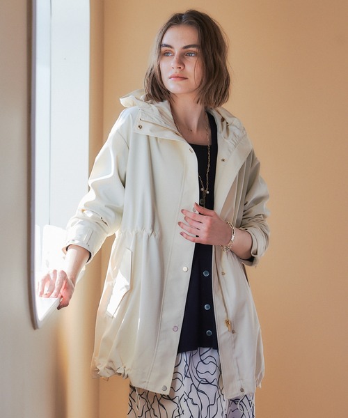 YECCA VECCA（イェッカヴェッカ）の「ミドル丈マウンテンパーカー（マウンテンパーカー・レディース・ベージュ/ネイビー/アイボリー・FREE）」の7枚目の写真