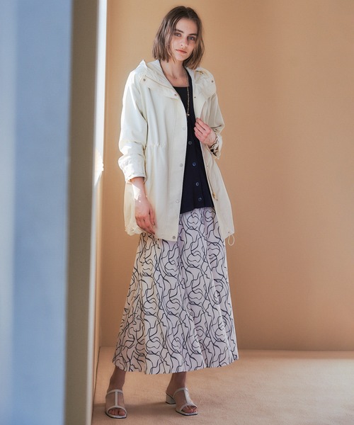 YECCA VECCA（イェッカヴェッカ）の「ミドル丈マウンテンパーカー（マウンテンパーカー・レディース・ベージュ/ネイビー/アイボリー・FREE）」の13枚目の写真