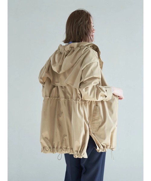 YECCA VECCA（イェッカヴェッカ）の「ミドル丈マウンテンパーカー（マウンテンパーカー・レディース・ベージュ/ネイビー/アイボリー・FREE）」の20枚目の写真