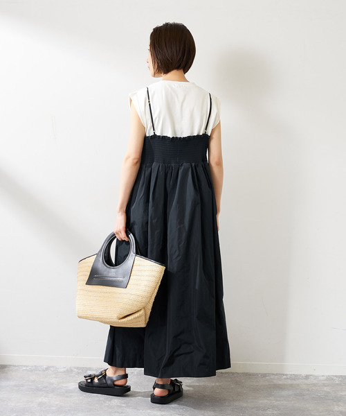 journal standard L'essage（ジャーナルスタンダードレサージュ）の「メモリータフタキャミワンピース（ワンピース・レディース・ブラック/ブラウン・FREE）」の6枚目の写真