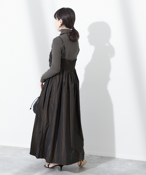 journal standard L'essage（ジャーナルスタンダードレサージュ）の「メモリータフタキャミワンピース（ワンピース・レディース・ブラック/ブラウン・FREE）」の10枚目の写真