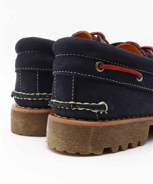 Timberland(ティンバーランド)の「ティンバーランド オーセンティック スリーアイ クラシックラグ(モカシン/デッキシューズ・メンズ・ネイビー・26.0cm/27.0cm/25.0cm/26.5cm/25.5cm/27.5cm/28.0cm)」の2枚目の写真