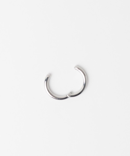B.I.D.（ビーアイディー）の「《Stainless》 Hoop Ear Crip（イヤリング・レディース・ゴールド/シルバー/ブラック・FREE）」の4枚目の写真
