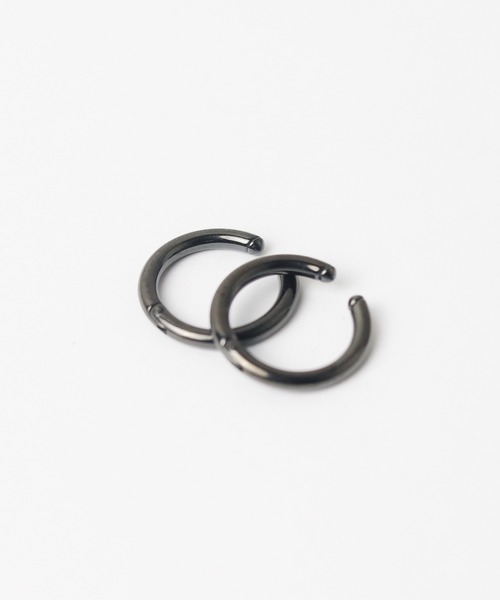 B.I.D.（ビーアイディー）の「《Stainless》 Hoop Ear Crip（イヤリング・レディース・ゴールド/シルバー/ブラック・FREE）」の6枚目の写真