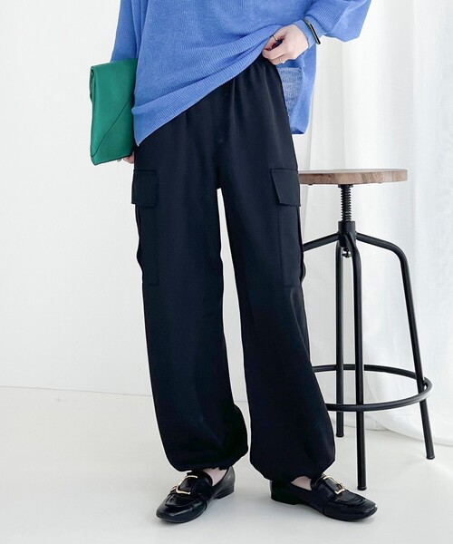 fredy emue（フレディエミュ）の「ブライトツイルイージーベイカーパンツ（その他パンツ・レディース・カーキ/ブラック/ベージュ・36/38）」の2枚目の写真