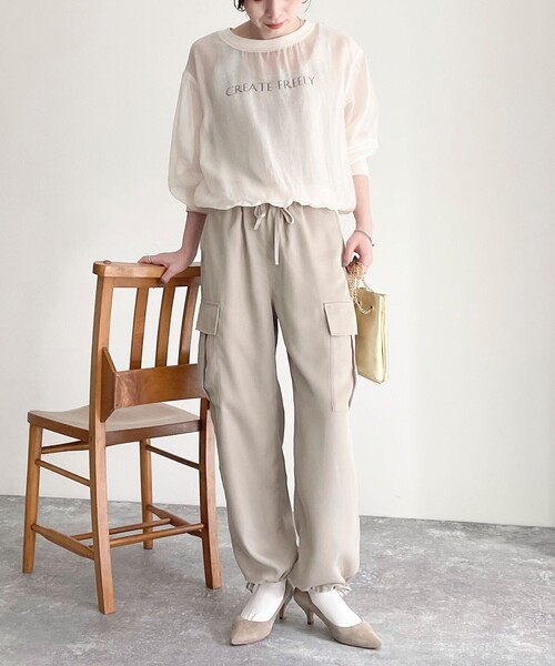 fredy emue（フレディエミュ）の「ブライトツイルイージーベイカーパンツ（その他パンツ・レディース・カーキ/ブラック/ベージュ・36/38）」の6枚目の写真