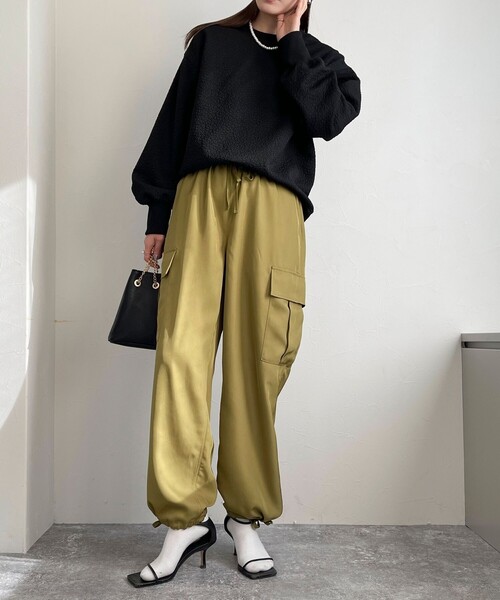 fredy emue（フレディエミュ）の「ブライトツイルイージーベイカーパンツ（その他パンツ・レディース・カーキ/ブラック/ベージュ・36/38）」の14枚目の写真