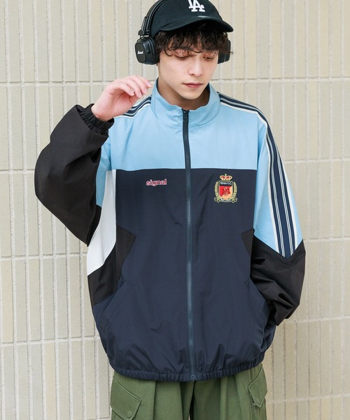 SIGNAL SPORTS（シグナルスポーツ）の「【SIGNAL SPORTS】袖サイドライン/オーバートラックジップジャケット（ナイロンジャケット・メンズ・ブラック/ネイビー・LARGE/MEDIUM）」の5枚目の写真