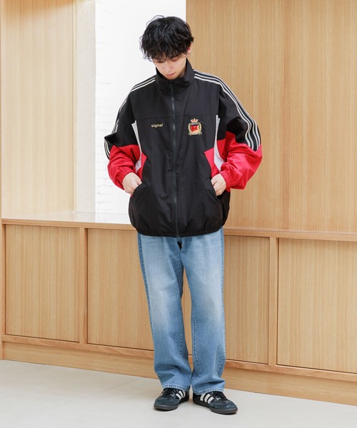 SIGNAL SPORTS（シグナルスポーツ）の「【SIGNAL SPORTS】袖サイドライン/オーバートラックジップジャケット（ナイロンジャケット・メンズ・ブラック/ネイビー・LARGE/MEDIUM）」の8枚目の写真