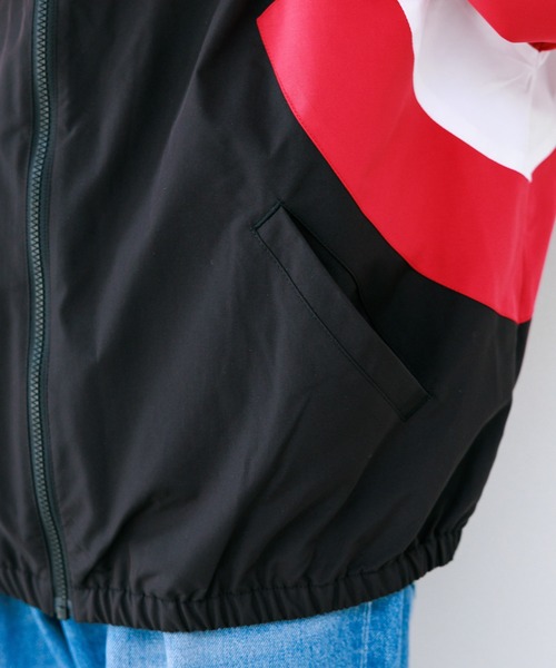 SIGNAL SPORTS（シグナルスポーツ）の「【SIGNAL SPORTS】袖サイドライン/オーバートラックジップジャケット（ナイロンジャケット・メンズ・ブラック/ネイビー・LARGE/MEDIUM）」の22枚目の写真