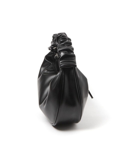 LEPSIM(レプシィム)の「ギャザーハンドル2WAYショルダー 105134(ショルダーバッグ・レディース・アイボリー/ブラック・ONE SIZE)」の17枚目の写真