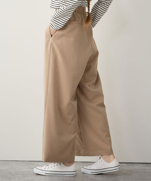 LE SOUK HOLIDAY(ルスークホリデー)の「タックワイドパンツ(スラックス・レディース・ブラック/ベージュ・M/L)」の4枚目の写真
