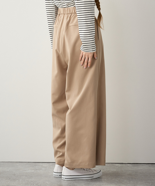 LE SOUK HOLIDAY(ルスークホリデー)の「タックワイドパンツ(スラックス・レディース・ブラック/ベージュ・M/L)」の6枚目の写真