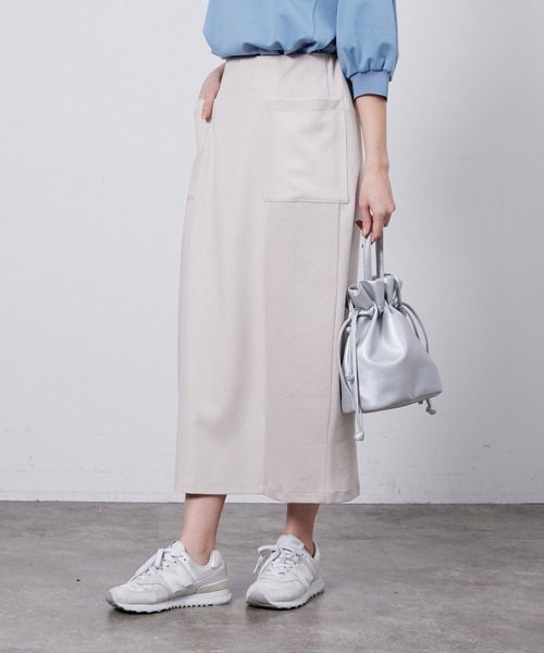 Chez toi(シェトワ)の「異素材ナロースカート(スカート・レディース・アイボリー/ブラック/キャメル・FREE)」の6枚目の写真