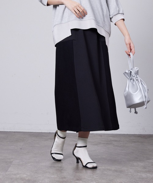 Chez toi(シェトワ)の「異素材ナロースカート(スカート・レディース・アイボリー/ブラック/キャメル・FREE)」の15枚目の写真