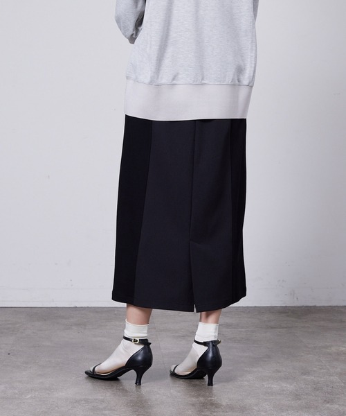 Chez toi(シェトワ)の「異素材ナロースカート(スカート・レディース・アイボリー/ブラック/キャメル・FREE)」の18枚目の写真