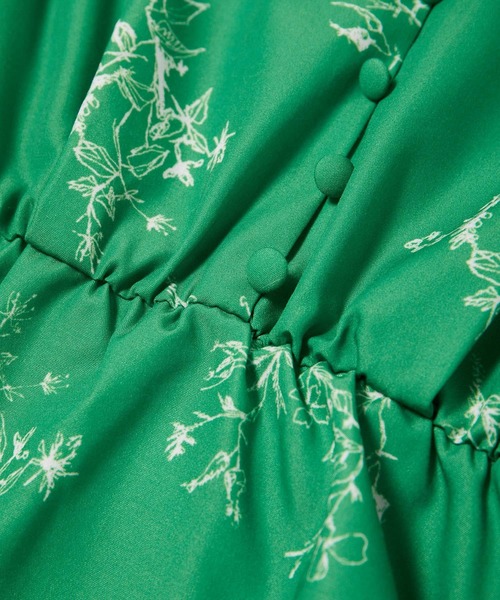 VIS（ビス）の「バルーンスリーブVネックブラウス（シャツ/ブラウス・レディース・ホワイト系その他5/グリーン系その他/ネイビー・FREE）」の5枚目の写真