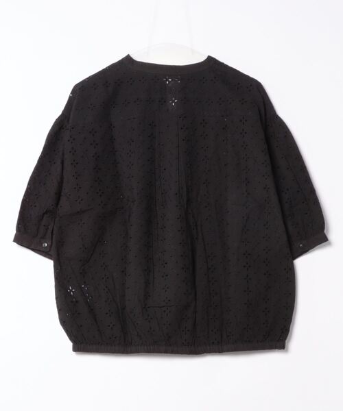 fort point(フォーポイント)の「【FORT POINT/フォートポイント】スカラップ刺繍シャツブラウス(シャツ/ブラウス・レディース・ブラック/ベージュ/オフホワイト/オレンジ/ダークブルー/カーキ/チャコールグレー・MEDIUM)」の16枚目の写真