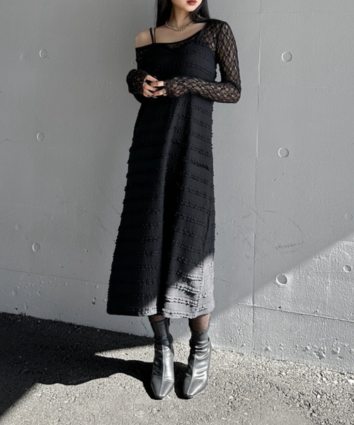 LVEU.(ラブユ.)の「【LVEU.】レースワンショルトップス / カットソー レイヤード シアー 長袖 Uネック タイト コンパクト ショート クロップド ブラック ホワイト(Tシャツ/カットソー・レディース・ホワイト/ブラック・FREE)」の17枚目の写真