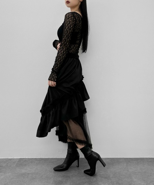 LVEU.(ラブユ.)の「【LVEU.】レースワンショルトップス / カットソー レイヤード シアー 長袖 Uネック タイト コンパクト ショート クロップド ブラック ホワイト(Tシャツ/カットソー・レディース・ホワイト/ブラック・FREE)」の10枚目の写真