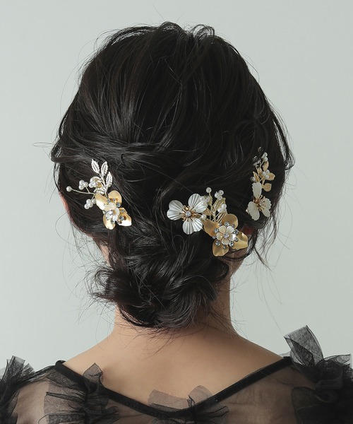 Kana（カナ）の「メタル フラワー リーフ ヘアクリップ 3本セット（バレッタ/ヘアクリップ・レディース・ゴールド・フリー）」の5枚目の写真