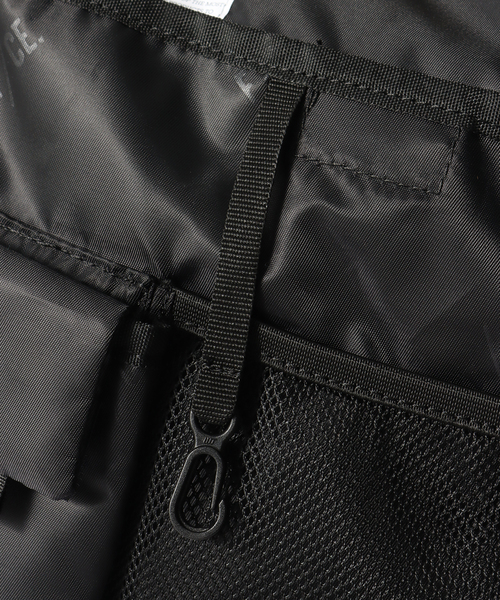 F/CE. (エフシーイー)の「F/CE. / エフシーイー RECYCLE TWILL 3WAY HELMET FRT33241B0001(ショルダーバッグ・メンズ・カーキ/ブラック・FREE)」の10枚目の写真