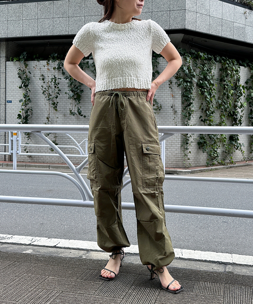 U by SPICK&SPAN（ユーバイスピックアンドスパン）の「【SUNNY SPORTS/サニースポーツ】イージーワイドカーゴパンツ 53243-2-13810（カーゴパンツ・レディース・カーキ/ブラック・FREE）」の17枚目の写真