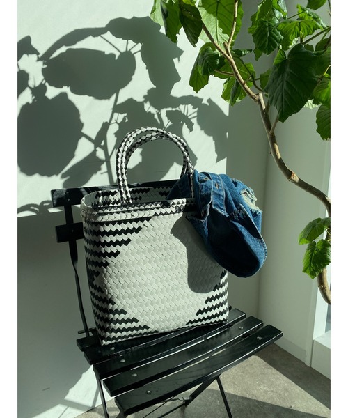 DouDou（ドゥドゥ）の「カゴバッグ（かごバッグ・レディース・ホワイト/ピンク/ブラック・MEDIUM）」の5枚目の写真