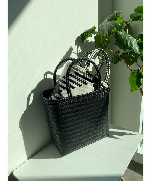 DouDou（ドゥドゥ）の「カゴバッグ（かごバッグ・レディース・ホワイト/ピンク/ブラック・MEDIUM）」の9枚目の写真