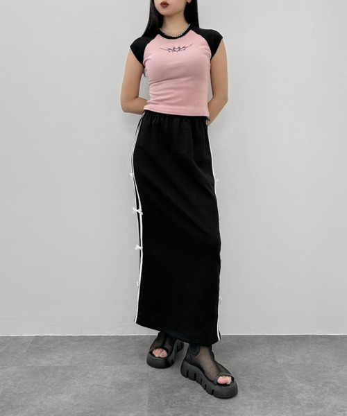 LVEU.(ラブユ.)の「【LVEU.】トライバルハートラグランロゴT / トップス カットソー フレンチスリーブ ラグラン ロゴ トライバル プリント ワンポイント バイカラー 配色 ホワイト ピンク カーキ ZOZOTOWN限定(Tシャツ/カットソー・レディース・カーキ/ホワイト/ピンク・FREE)」の14枚目の写真