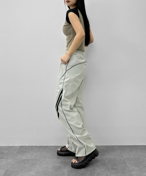 LVEU.(ラブユ.)の「【LVEU.】トライバルハートラグランロゴT / トップス カットソー フレンチスリーブ ラグラン ロゴ トライバル プリント ワンポイント バイカラー 配色 ホワイト ピンク カーキ ZOZOTOWN限定(Tシャツ/カットソー・レディース・カーキ/ホワイト/ピンク・FREE)」の20枚目の写真