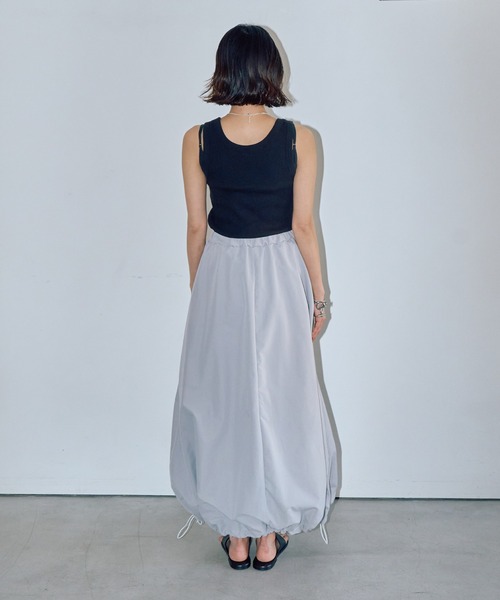 LIENCOEUR（リアンクール）の「バルーンシルエットロングスカート（スカート・レディース・ブラック/ホワイト/ライトグレー・FREE）」の5枚目の写真