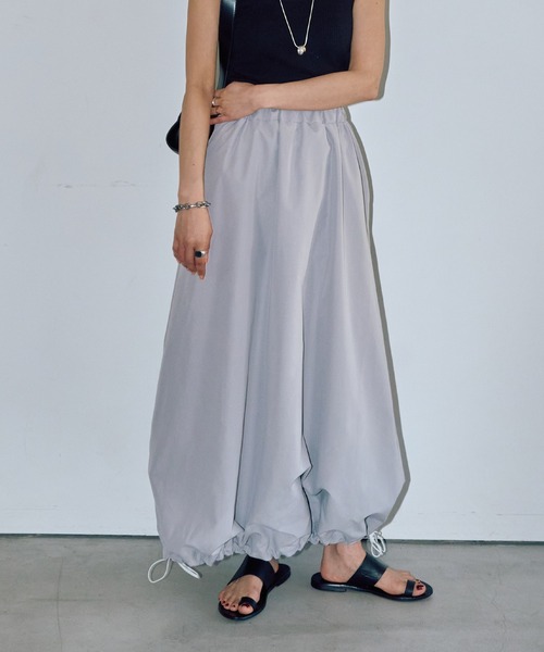 LIENCOEUR（リアンクール）の「バルーンシルエットロングスカート（スカート・レディース・ブラック/ホワイト/ライトグレー・FREE）」の16枚目の写真