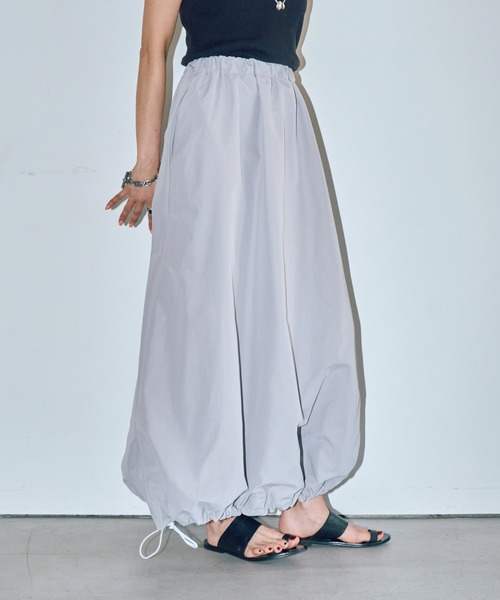 LIENCOEUR（リアンクール）の「バルーンシルエットロングスカート（スカート・レディース・ブラック/ホワイト/ライトグレー・FREE）」の8枚目の写真