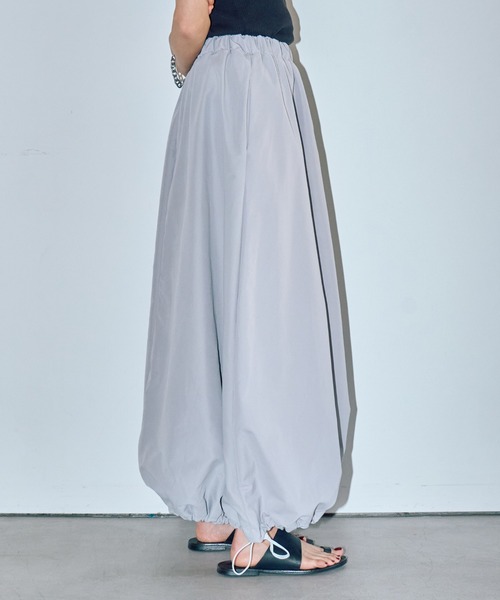 LIENCOEUR（リアンクール）の「バルーンシルエットロングスカート（スカート・レディース・ブラック/ホワイト/ライトグレー・FREE）」の9枚目の写真