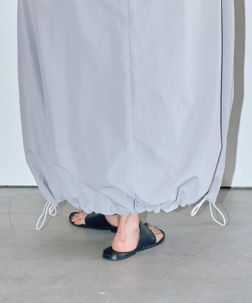 LIENCOEUR（リアンクール）の「バルーンシルエットロングスカート（スカート・レディース・ブラック/ホワイト/ライトグレー・FREE）」の14枚目の写真