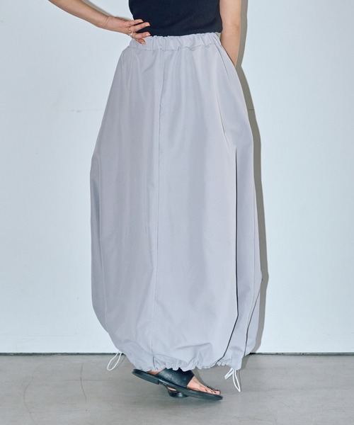 LIENCOEUR（リアンクール）の「バルーンシルエットロングスカート（スカート・レディース・ブラック/ホワイト/ライトグレー・FREE）」の11枚目の写真