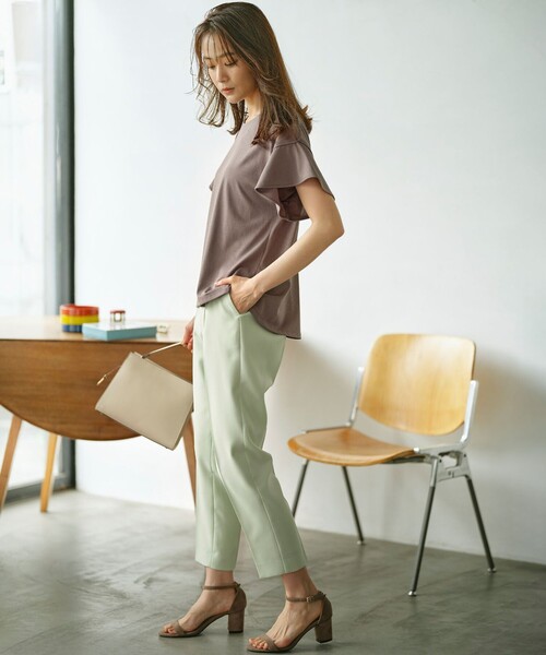 組曲(クミキョク)の「GIZAプレーティング天竺フリルスリーブ Tシャツ(Tシャツ/カットソー・レディース・ブラウン系/アイボリー系/ブラック系/ピンク系・2/3)」の15枚目の写真