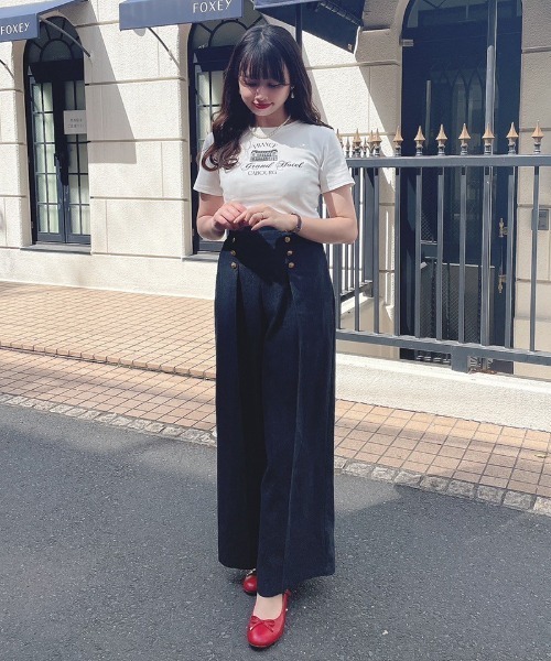 an another angelus（アンアナザーアンジェラス）の「ゴールドダブル釦デニムワイドパンツ/ananotherangelus（デニムパンツ・レディース・ブラック/ライトブルー・2/1）」の8枚目の写真