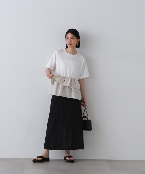 N.（N. Natural Beauty Basic）（エヌエヌナチュラルビューティーベーシック）の「◆異素材ペプラムトップ（Tシャツ/カットソー・レディース・オフホワイト/ブラック・MEDIUM）」の6枚目の写真