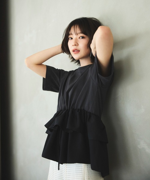 N.（N. Natural Beauty Basic）（エヌエヌナチュラルビューティーベーシック）の「◆異素材ペプラムトップ（Tシャツ/カットソー・レディース・オフホワイト/ブラック・MEDIUM）」の2枚目の写真