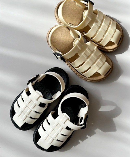 hymy（ヒュミュ）の「【 hymy-ヒュミュ- 】バイカラー EVA グルカ サンダル ( kids ) #_（サンダル・キッズ・ホワイト×ブラック/アイボリー・19cm/18cm/17cm）」の5枚目の写真