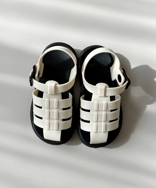 hymy（ヒュミュ）の「【 hymy-ヒュミュ- 】バイカラー EVA グルカ サンダル ( kids ) #_（サンダル・キッズ・ホワイト×ブラック/アイボリー・19cm/18cm/17cm）」の6枚目の写真